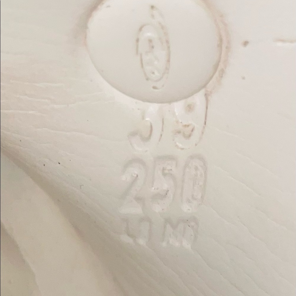 White Birkenstock sandals 250 single strap - Picture 2 of 3